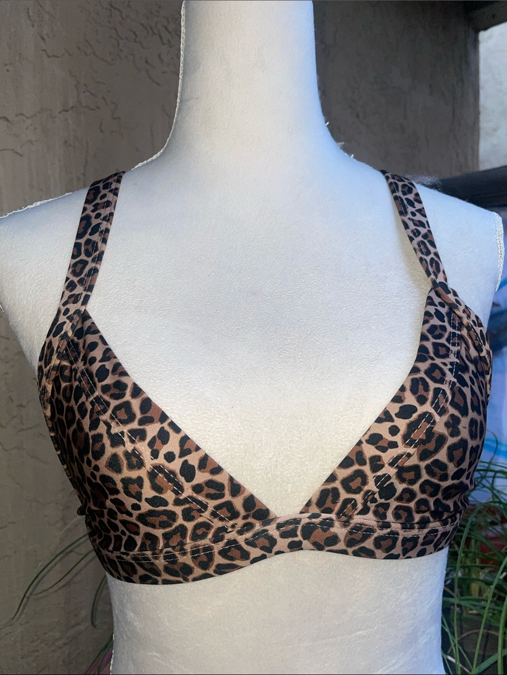 ONEONE Swimwear Leopard Print Triangle Bikini Top - Size M EUC